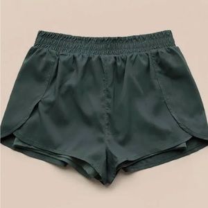 Girlfriend collective trail short